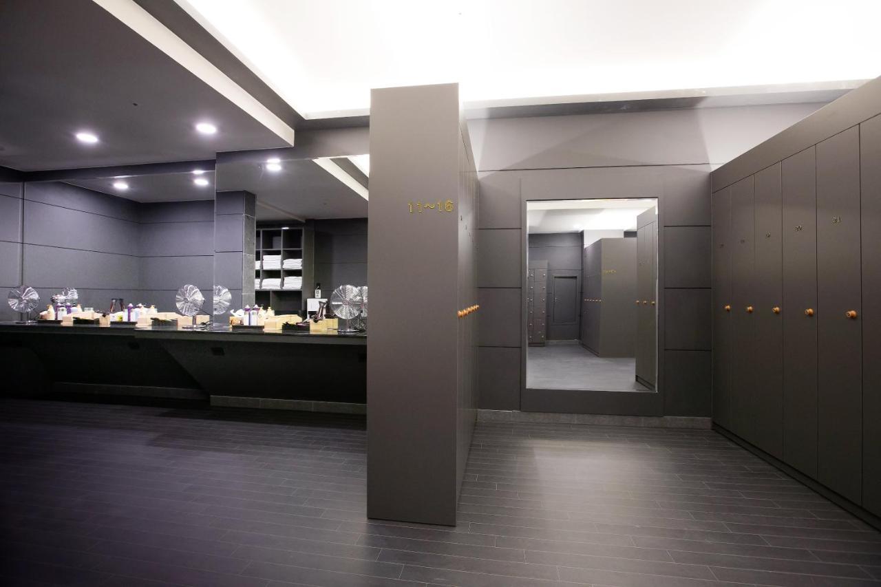 Hotel International Чханвон Екстер'єр фото